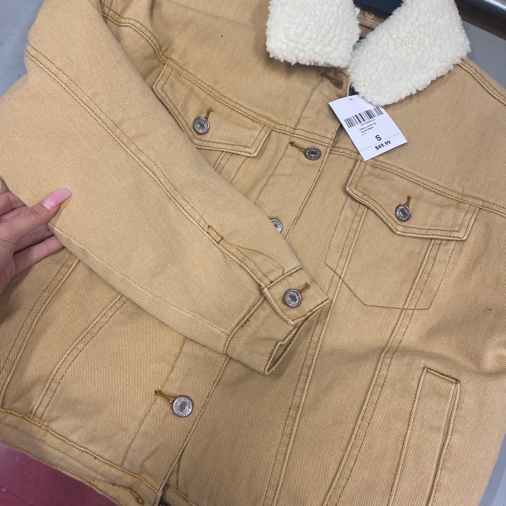 Brown jacket - Picture 2 of 3